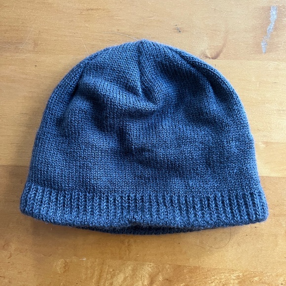 Arc’teryx 100% Wool Gray Knit Beanie Winter Hat - Picture 5 of 7